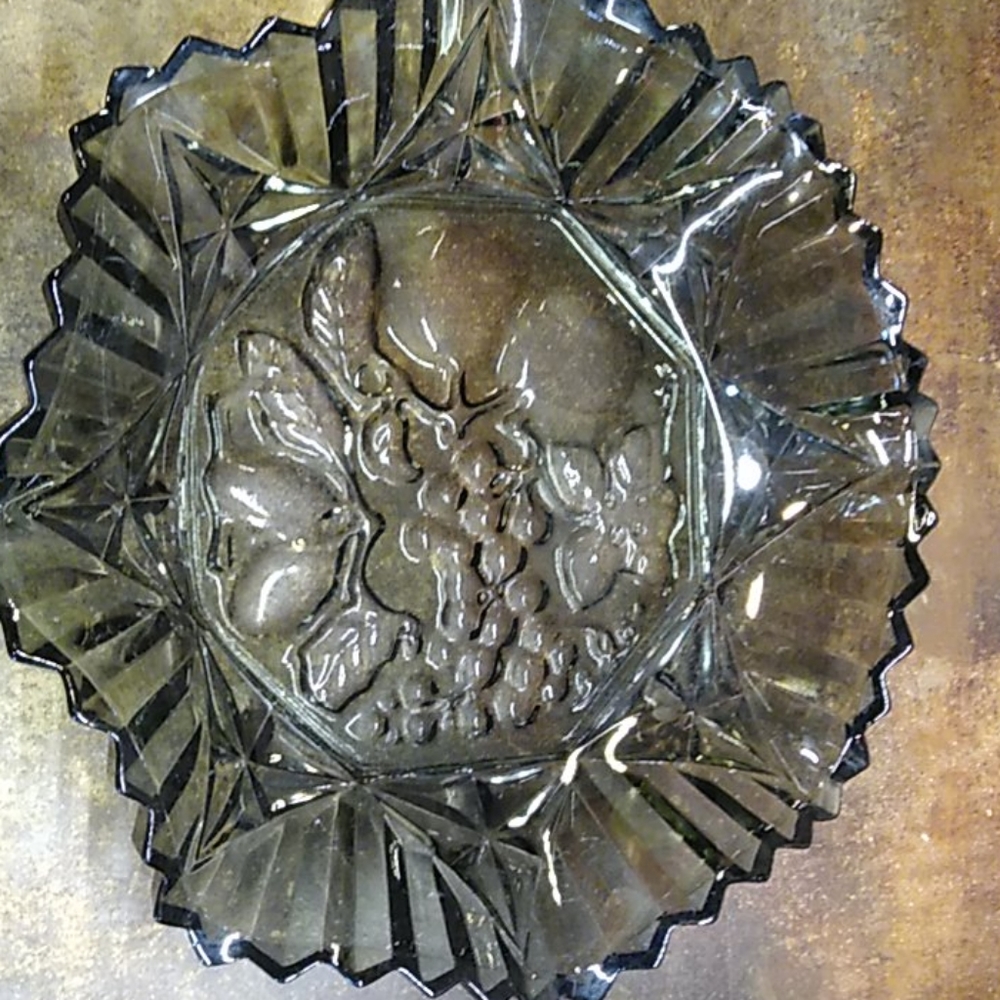 11"  Carnival "Pioneer" Federal Glass Centerpiece Serving Bowl
